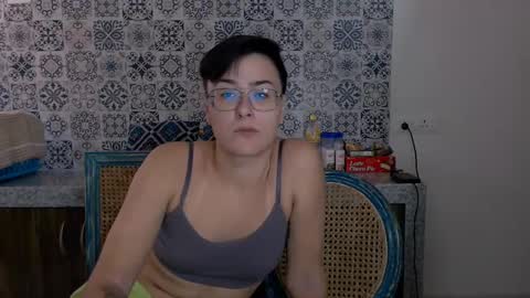 Eva and Sandra online show from March 8, 2025, 8:44 am