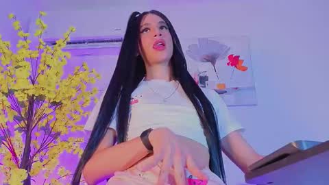 Snapshot of chloebigcockxx chatting on October 27, 2025, 11:52 pm Im Chloe    independent account      online show from October 27, 2025, 11:52 pm