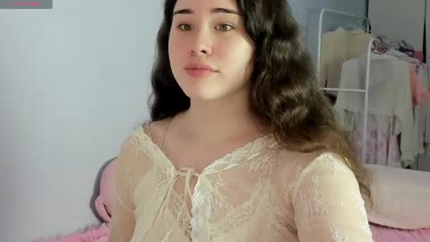 Snapshot of chloeblisss chatting on May 21, 2026, 3:35 am My name is Chloe Like my broadcast pls online show from May 21, 2026, 3:35 am