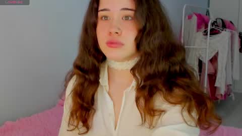 My name is Chloe Like my broadcast pls online show from June 19, 2026, 4:06 am