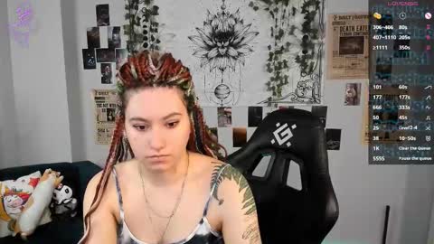 Snapshot of chloebloss0m chatting on November 18, 2025, 3:01 am Boni online show from November 18, 2025, 3:01 am