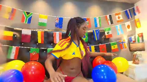 Snapshot of chloebrunnie chatting on July 3, 2026, 12:22 pm CHLOE online show from July 3, 2026, 12:22 pm
