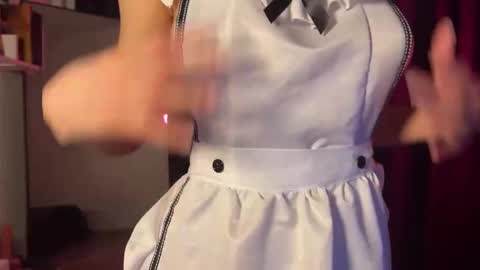 chloe online show from February 25, 2026, 6:28 pm