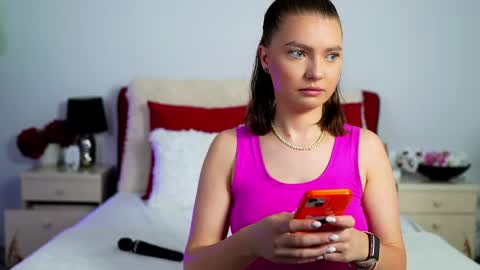 Snapshot of chloecheryy chatting on June 3, 2026, 6:16 am Chloe online show from June 3, 2026, 6:16 am