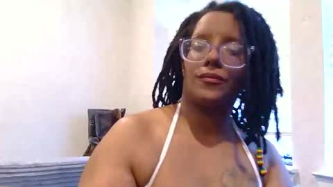 Chloe online show from May 23, 2026, 12:16 am
