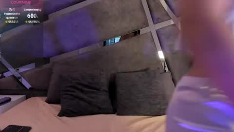 chloee_parkerr online show from April 8, 2026, 3:39 am