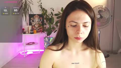 Snapshot of chloeesummerss chatting on October 12, 2025, 6:29 pm Chloe online show from October 12, 2025, 6:29 pm