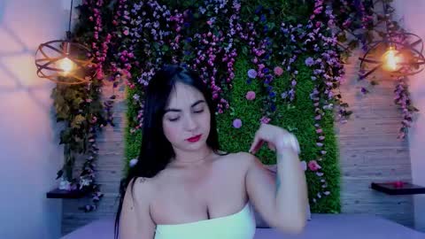 Snapshot of chloeharper1 chatting on February 19, 2026, 12:50 am Chloe online show from February 19, 2026, 12:50 am