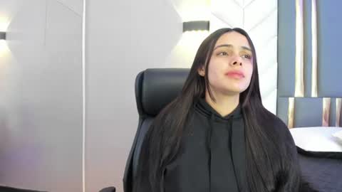 Snapshot of chloeharper_ chatting on June 20, 2026, 11:46 am Chloe Harper online show from June 20, 2026, 11:46 am