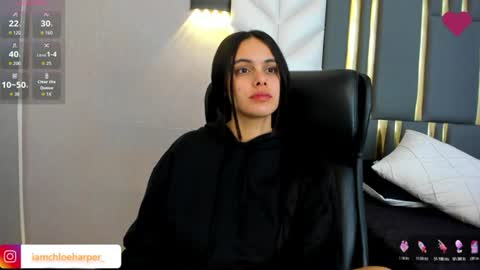 Snapshot of chloeharper_ chatting on July 19, 2026, 1:04 pm Chloe Harper online show from July 19, 2026, 1:04 pm