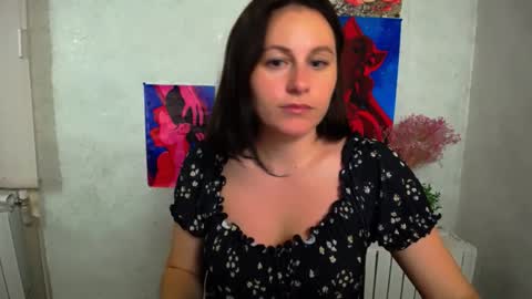 Chloe online show from October 13, 2025, 2:39 pm
