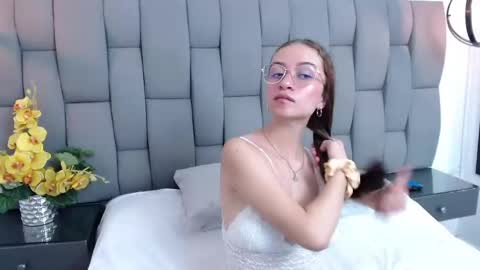 chloekey online show from February 28, 2026, 8:32 pm