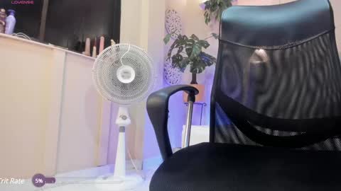 Snapshot of chloerossee chatting on December 20, 2024, 5:14 am Chloe rosse online show from December 20, 2024, 5:14 am
