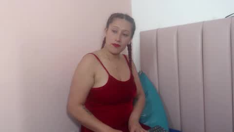 Snapshot of chloewild707rs chatting on October 24, 2025, 4:42 am chloewild707rs online show from October 24, 2025, 4:42 am