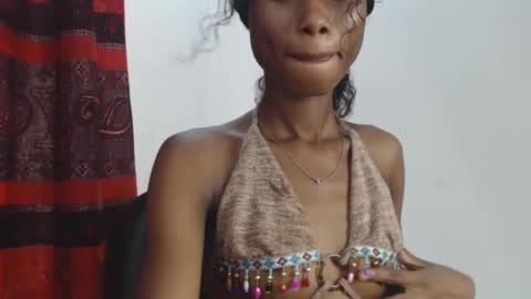 choco_petitqueen online show from December 18, 2024, 10:30 am