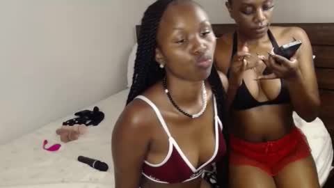 chocolate_river2012 online show from December 14, 2025, 2:44 pm