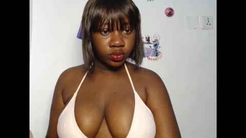 Snapshot of chocolateassgirl61 chatting on September 11, 2025, 8:36 am chocolateassgirl61 online show from September 11, 2025, 8:36 am