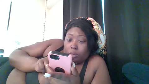 Snapshot of chocolatebbwgoodpussy chatting on October 19, 2025, 8:09 pm chocolatebbwgoodpussy online show from October 19, 2025, 8:09 pm