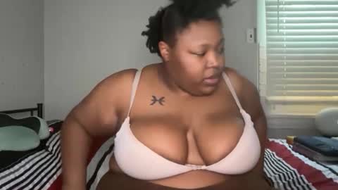 Melina online show from April 18, 2026, 7:07 pm