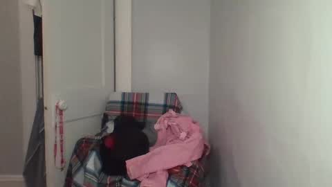 chocolatedolla online show from March 4, 2025, 9:32 pm