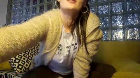 Happy flower online show from November 11, 2025, 1:55 pm