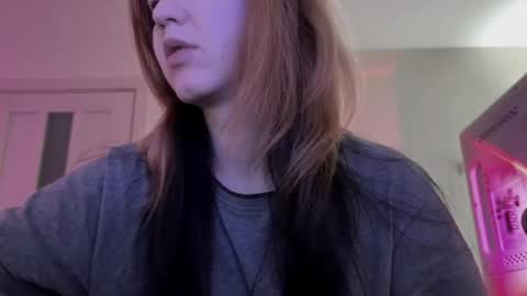 Lissa online show from April 23, 2026, 3:36 pm