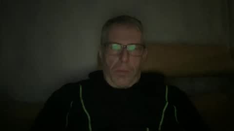 choupipat1 online show from January 18, 2026, 7:17 pm