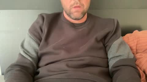 chris13abcd online show from October 4, 2025, 3:32 pm