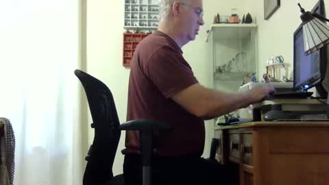 Snapshot of chris2002b chatting on September 21, 2025, 1:40 am chris2002b online show from September 21, 2025, 1:40 am