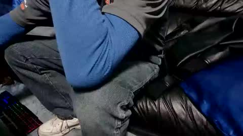 chris526520 online show from December 31, 2024, 12:04 pm