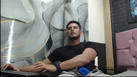 chris_dick2 online show from November 5, 2025, 6:57 am