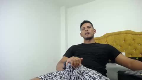 chris_dick2 online show from April 19, 2026, 5:51 am