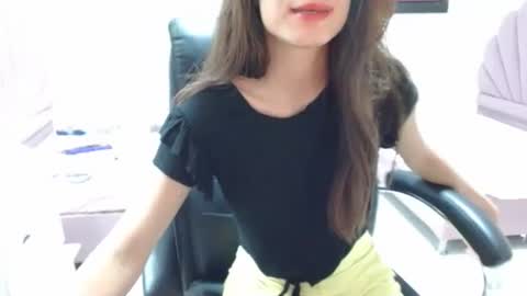 Christal Gil online show from March 8, 2025, 4:01 am