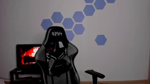 Chris Tyson online show from April 25, 2026, 10:18 pm