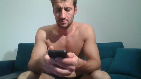 Snapshot of chrisaron chatting on November 20, 2025, 4:34 am chrisaron online show from November 20, 2025, 4:34 am