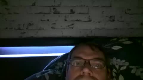 chrisberlin246 online show from November 1, 2025, 11:18 pm