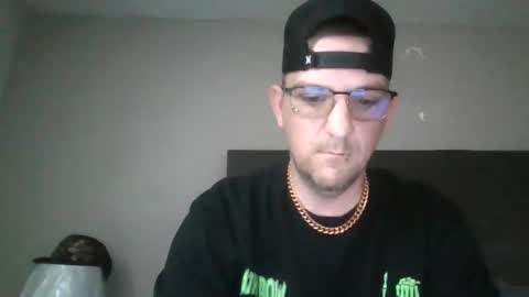 chrisgsonone online show from December 4, 2025, 8:28 pm