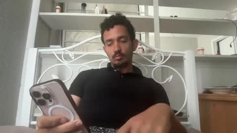 chrislover2125 online show from May 16, 2026, 3:33 pm