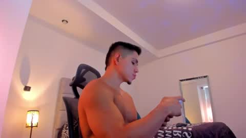 chrismorgan24 online show from June 4, 2026, 3:29 pm