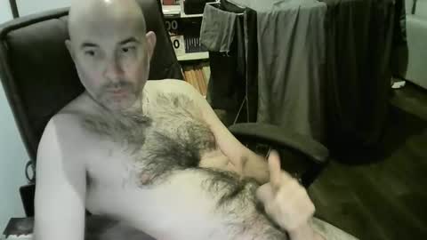 chrisprngr online show from April 8, 2026, 10:10 pm