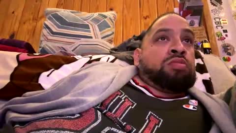 chrisr4203 online show from January 18, 2026, 2:37 am