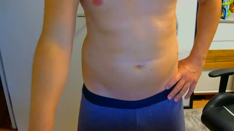 chriss898989 online show from June 20, 2026, 6:54 pm