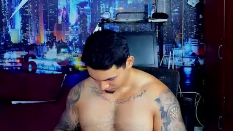 Chriss Stewart online show from November 12, 2025, 2:56 am