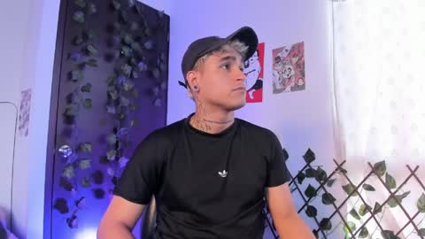 Christian Wang online show from March 31, 2026, 9:59 pm