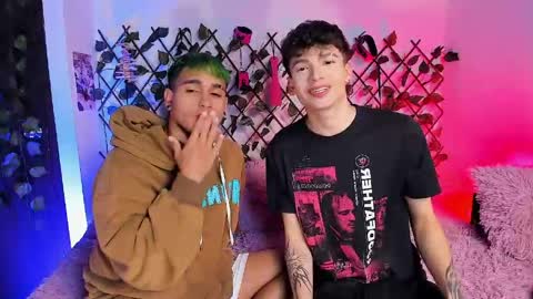 Christian Wang online show from April 17, 2026, 10:57 pm