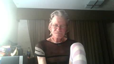 chrisssy780232 online show from June 13, 2026, 8:01 am