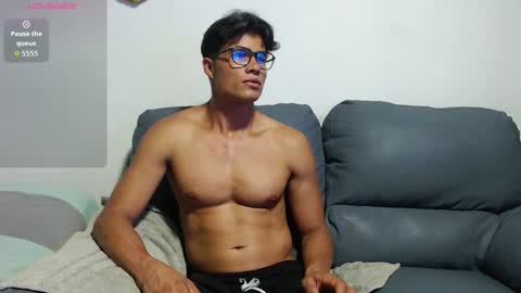 ---Chistian--- online show from October 18, 2025, 11:16 pm