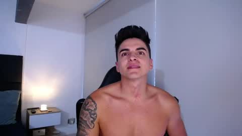 Snapshot of christianvalenzia chatting on January 6, 2025, 1:30 pm Christian online show from January 6, 2025, 1:30 pm