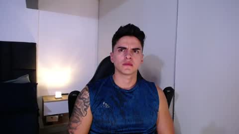 Snapshot of christianvalenzia chatting on January 21, 2025, 12:57 am Christian online show from January 21, 2025, 12:57 am