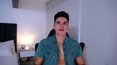 Snapshot of christianvalenzia chatting on February 5, 2025, 3:09 pm Christian online show from February 5, 2025, 3:09 pm